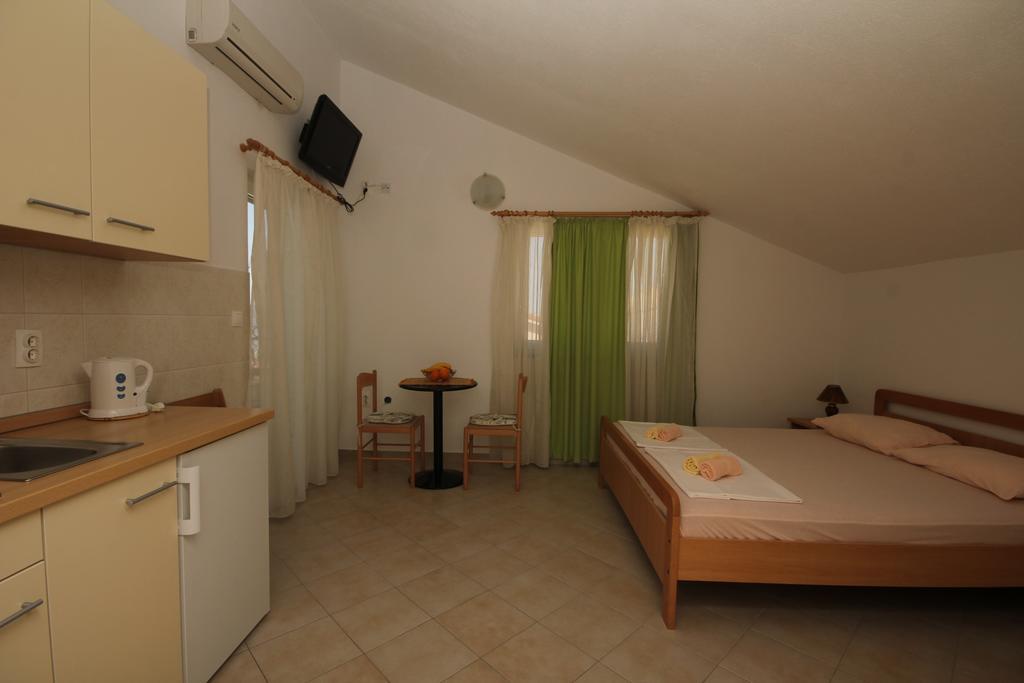 Apartments Adriatika Μακάρσκα Δωμάτιο φωτογραφία