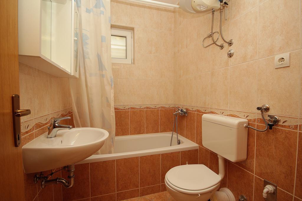 Apartments Adriatika Μακάρσκα Εξωτερικό φωτογραφία